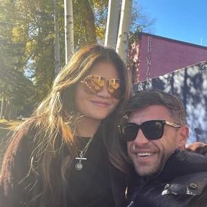 Meet your Posher, Rhea